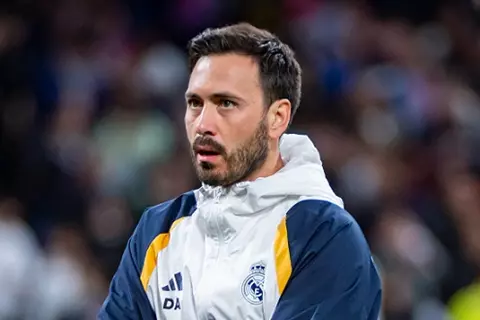 ديفيد أنشيلوتي: اختلفت مع والدي كثيرًا.. والآن يبدأ مشواري رفقة بوتافوجو